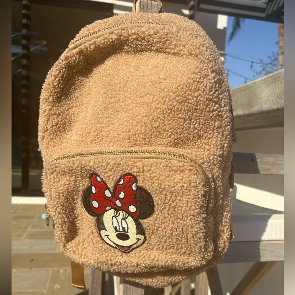 RARE Stoney Clover Lane Disney Fable Minnie Mouse Beige Sherpa Classic Backpack - Picture 2 of 6